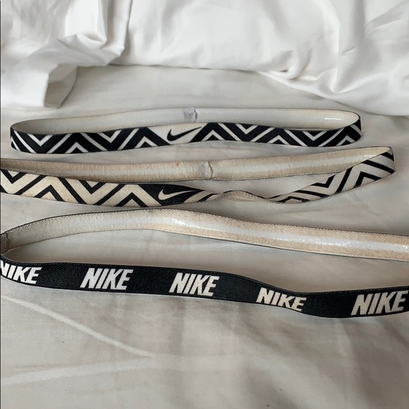 3 Nike headbands - Picture 1 of 2